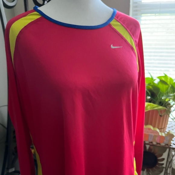 NIKE DRI FIT PRE-LOVED AUTHENTIC MULTI-COLOR MESH LONG SLEEVES CREW-NECK TOP - Picture 4 of 15